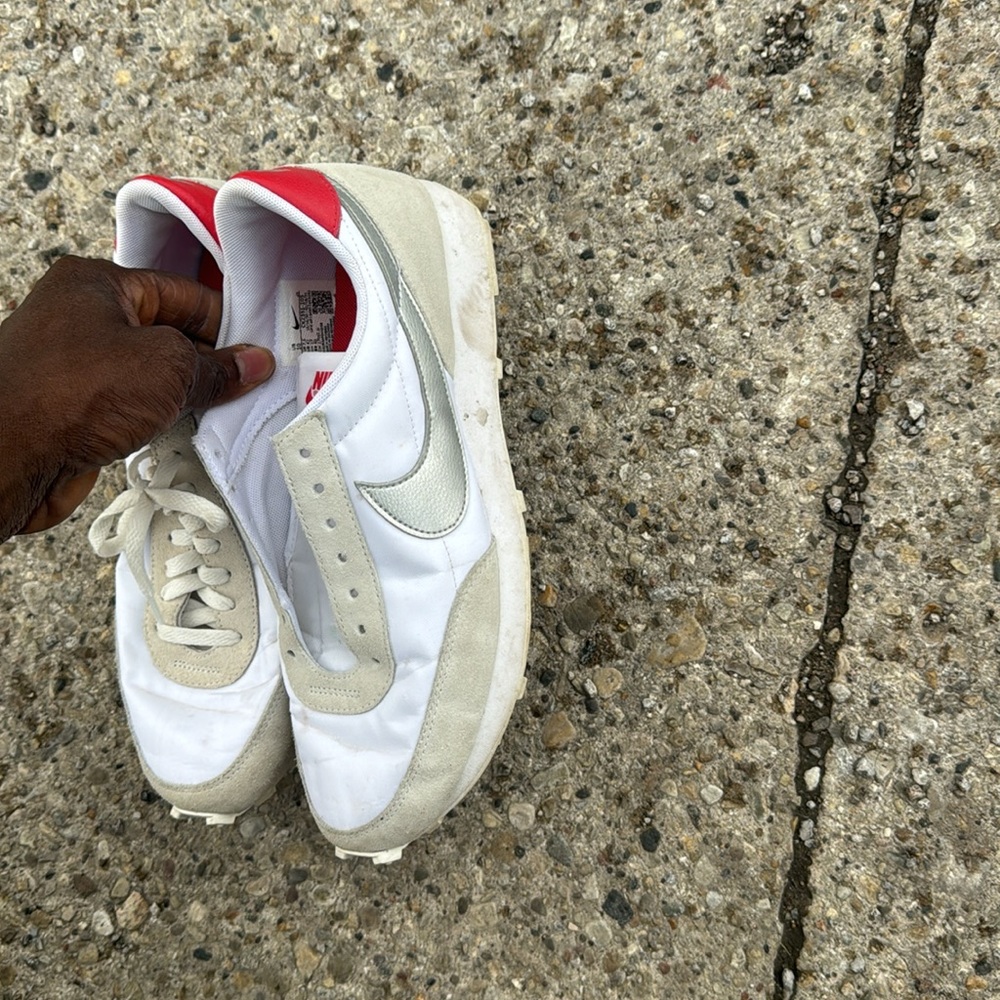 Nike sneakers size 10